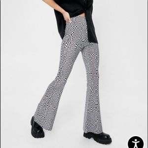 ☮️ Groovy Geometric Checkered Flare Pants
